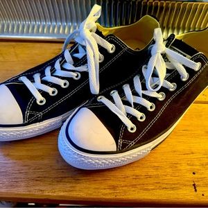 Black Chuck Taylor’s